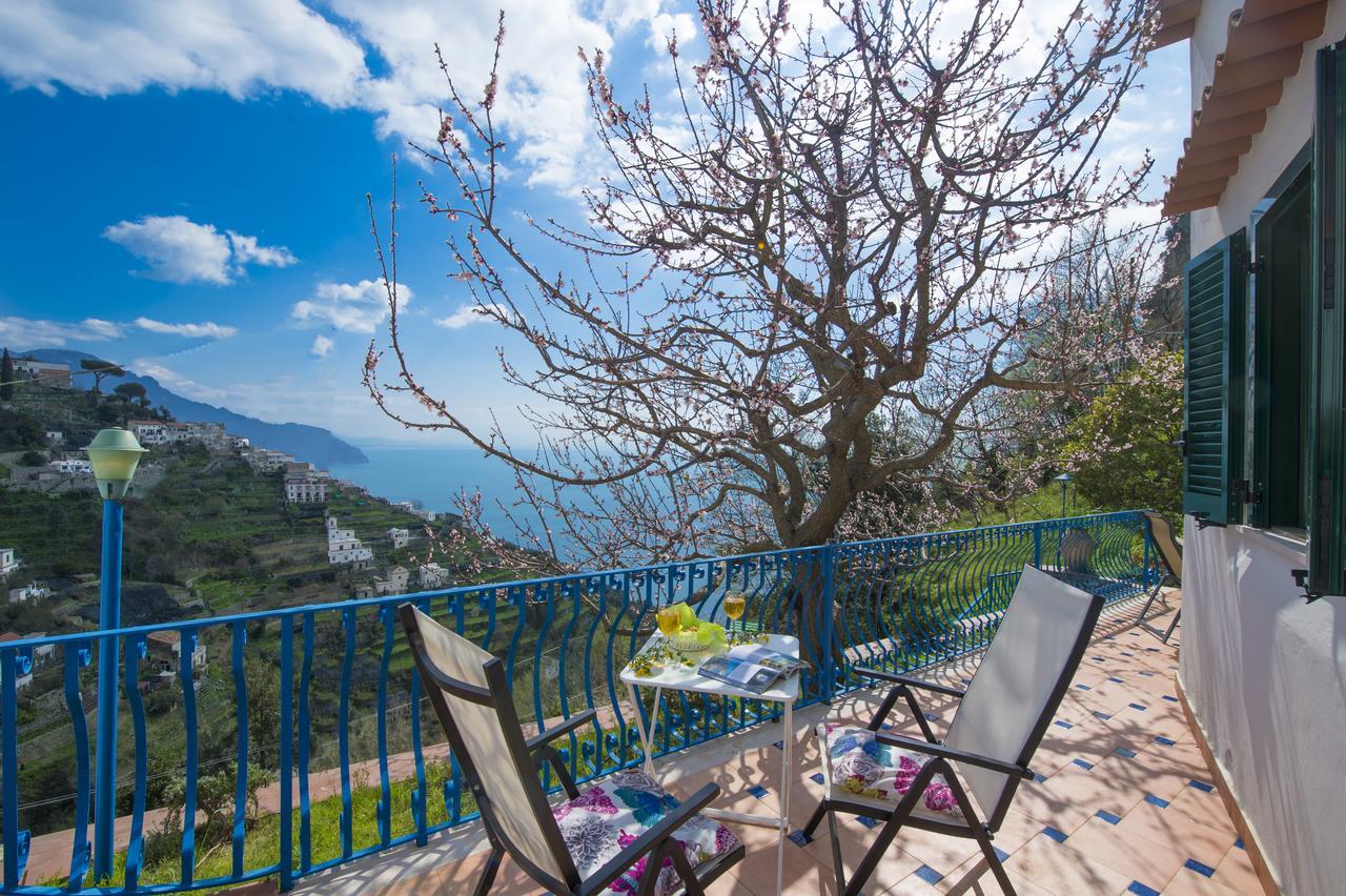 Апартаменты Casa Pina Амальфи Экстерьер фото